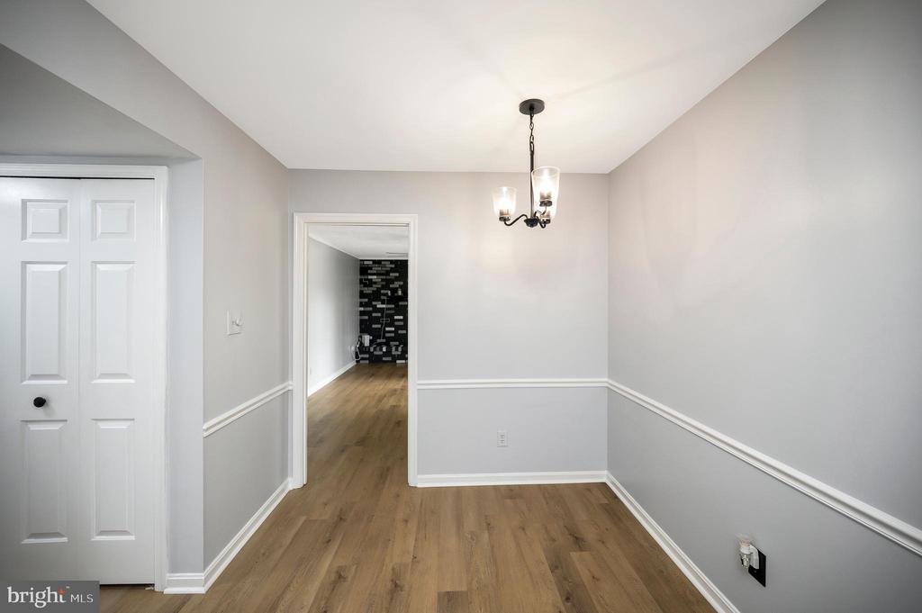5817 UP A WAY DR, FREDERICKSBURG, Virginia 22407, 3 Bedrooms Bedrooms, ,2 BathroomsBathrooms,Residential,5817 UP A WAY DR,VASP2042538 MLS # VASP2042538