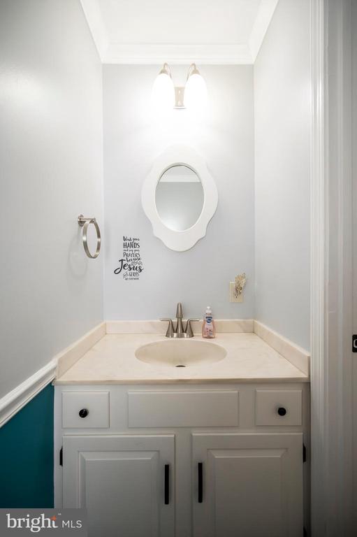 5817 UP A WAY DR, FREDERICKSBURG, Virginia 22407, 3 Bedrooms Bedrooms, ,2 BathroomsBathrooms,Residential,5817 UP A WAY DR,VASP2042538 MLS # VASP2042538