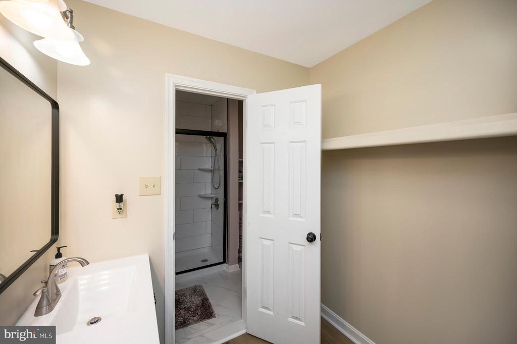 5817 UP A WAY DR, FREDERICKSBURG, Virginia 22407, 3 Bedrooms Bedrooms, ,2 BathroomsBathrooms,Residential,5817 UP A WAY DR,VASP2042538 MLS # VASP2042538