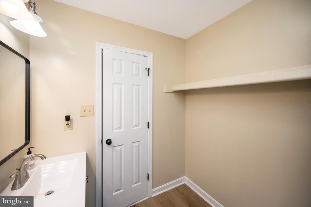 5817 UP A WAY DR, FREDERICKSBURG, Virginia 22407, 3 Bedrooms Bedrooms, ,2 BathroomsBathrooms,Residential,5817 UP A WAY DR,VASP2042538 MLS # VASP2042538