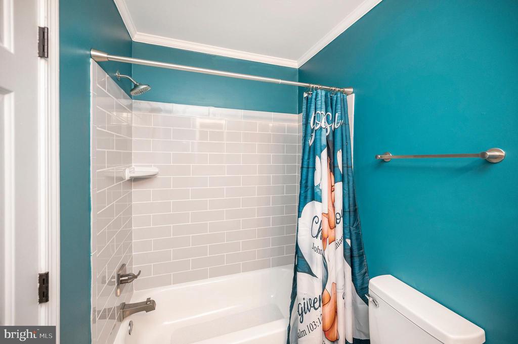 5817 UP A WAY DR, FREDERICKSBURG, Virginia 22407, 3 Bedrooms Bedrooms, ,2 BathroomsBathrooms,Residential,5817 UP A WAY DR,VASP2042538 MLS # VASP2042538