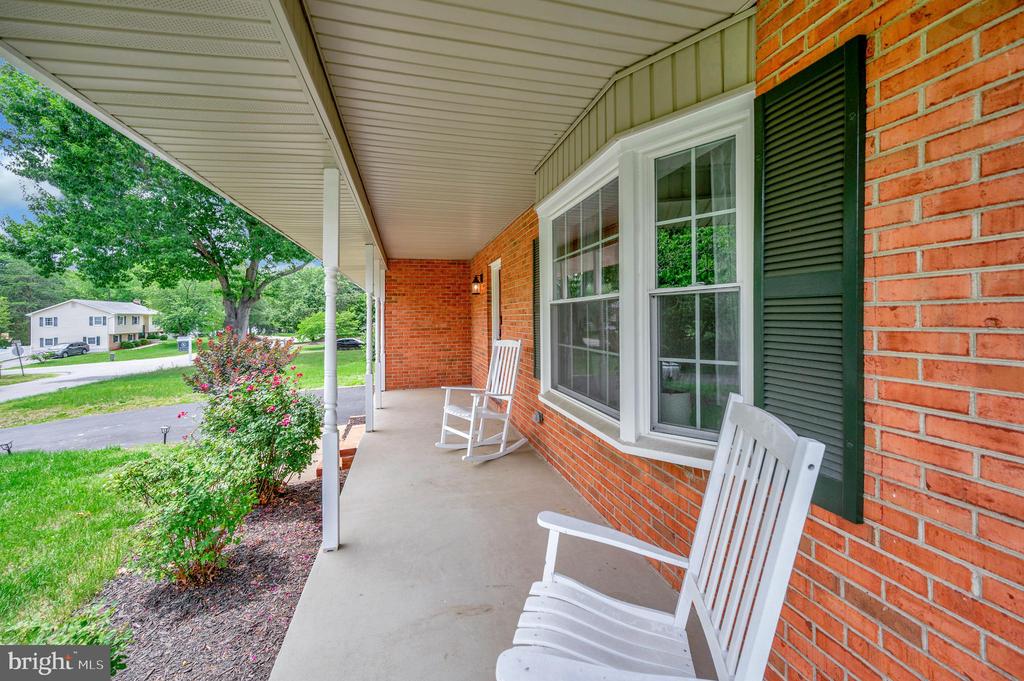 5817 UP A WAY DR, FREDERICKSBURG, Virginia 22407, 3 Bedrooms Bedrooms, ,2 BathroomsBathrooms,Residential,5817 UP A WAY DR,VASP2042538 MLS # VASP2042538