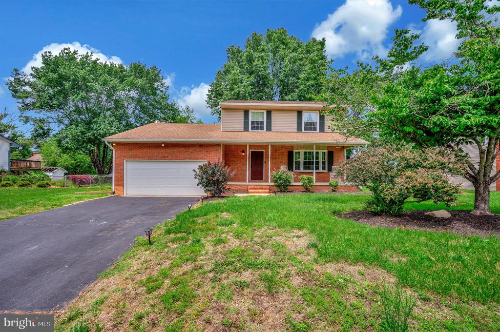 5817 UP A WAY DR, FREDERICKSBURG, Virginia 22407, 3 Bedrooms Bedrooms, ,2 BathroomsBathrooms,Residential,5817 UP A WAY DR,VASP2042538 MLS # VASP2042538