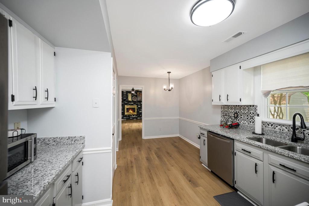 5817 UP A WAY DR, FREDERICKSBURG, Virginia 22407, 3 Bedrooms Bedrooms, ,2 BathroomsBathrooms,Residential,5817 UP A WAY DR,VASP2042538 MLS # VASP2042538