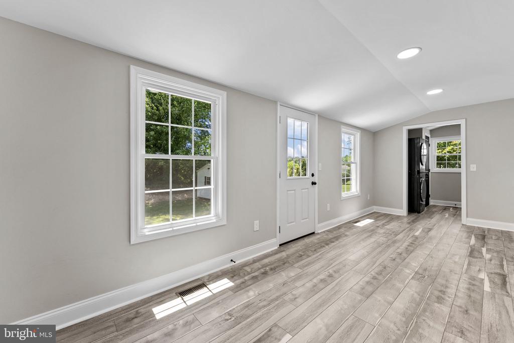 264 MONROE ST, WARRENTON, Virginia 20186, 3 Bedrooms Bedrooms, ,2 BathroomsBathrooms,Residential,264 MONROE ST,VAFQ2022386 MLS # VAFQ2022386