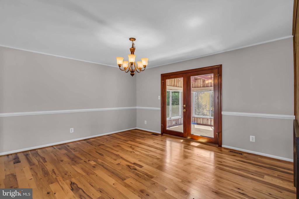 7245 KING WILLIAM ST, WARRENTON, Virginia 20187, 4 Bedrooms Bedrooms, ,3 BathroomsBathrooms,Residential,7245 KING WILLIAM ST,VAFQ2022226 MLS # VAFQ2022226