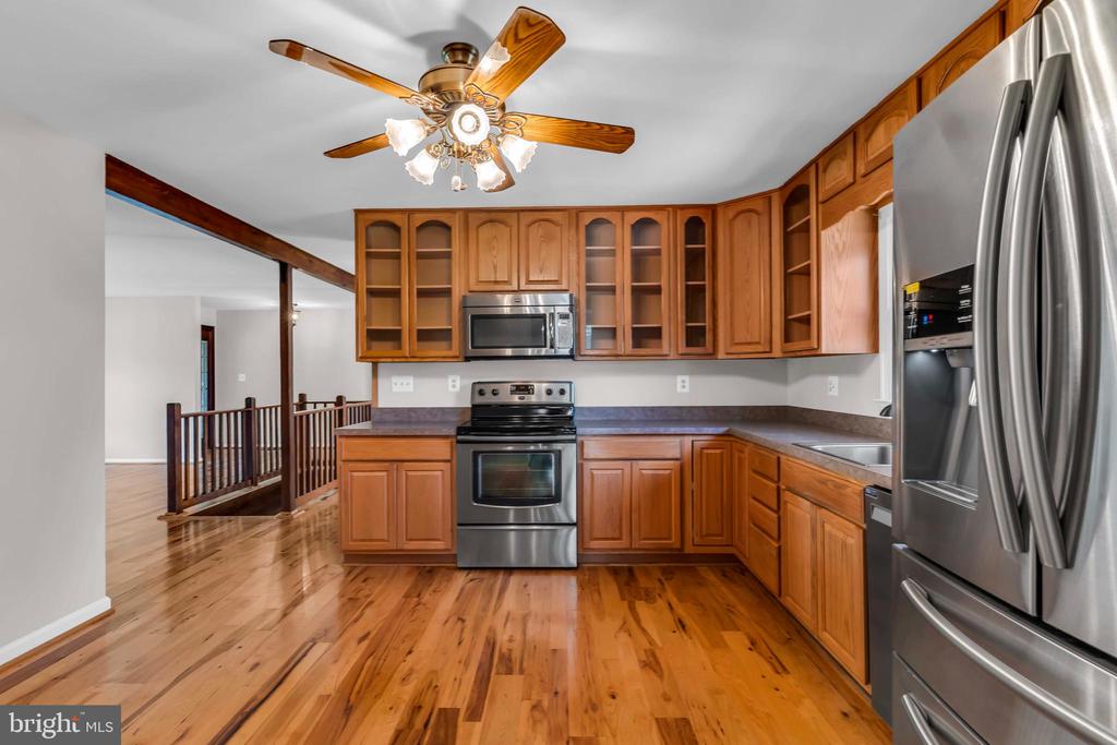 7245 KING WILLIAM ST, WARRENTON, Virginia 20187, 4 Bedrooms Bedrooms, ,3 BathroomsBathrooms,Residential,7245 KING WILLIAM ST,VAFQ2022226 MLS # VAFQ2022226