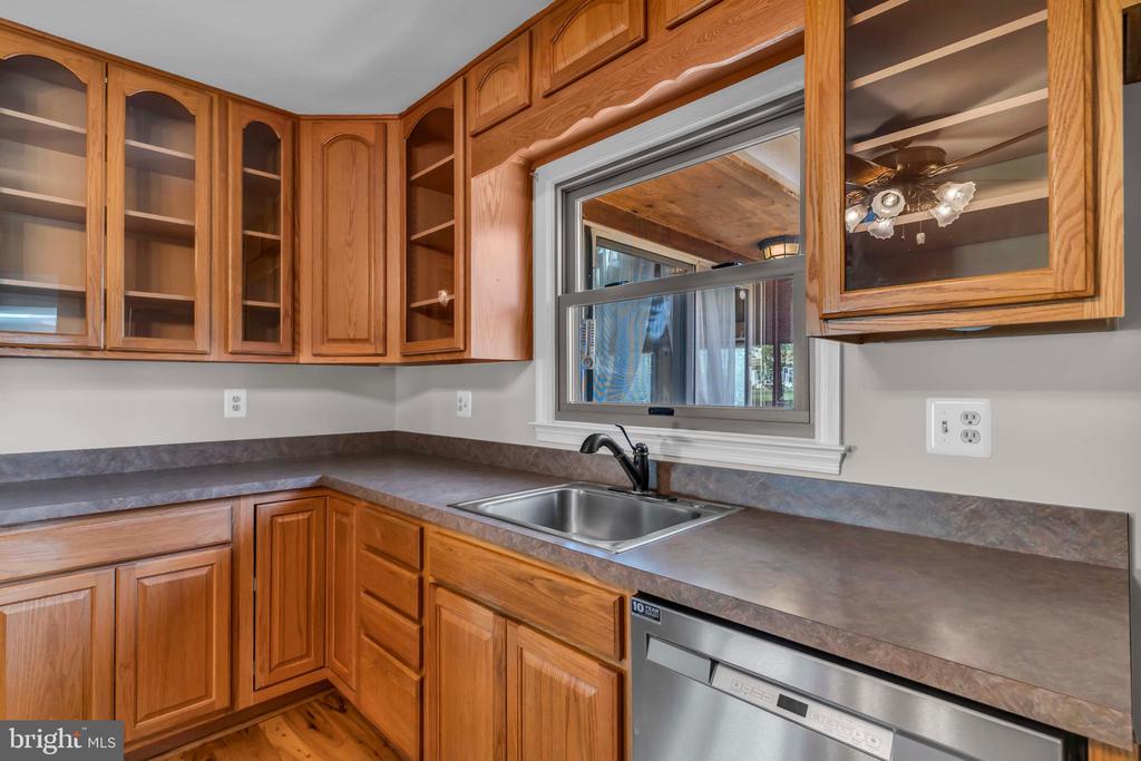7245 KING WILLIAM ST, WARRENTON, Virginia 20187, 4 Bedrooms Bedrooms, ,3 BathroomsBathrooms,Residential,7245 KING WILLIAM ST,VAFQ2022226 MLS # VAFQ2022226