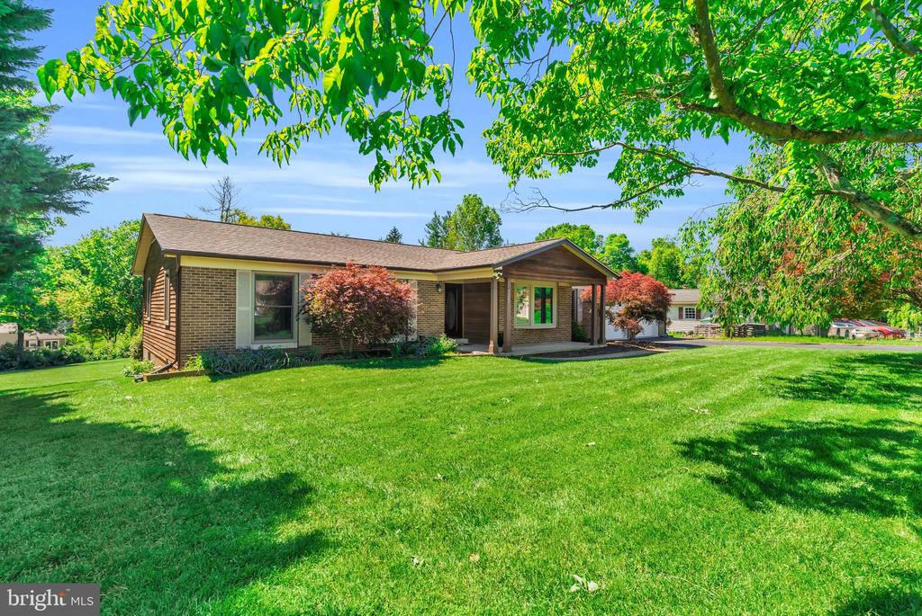 7245 KING WILLIAM ST, WARRENTON, Virginia 20187, 4 Bedrooms Bedrooms, ,3 BathroomsBathrooms,Residential,7245 KING WILLIAM ST,VAFQ2022226 MLS # VAFQ2022226