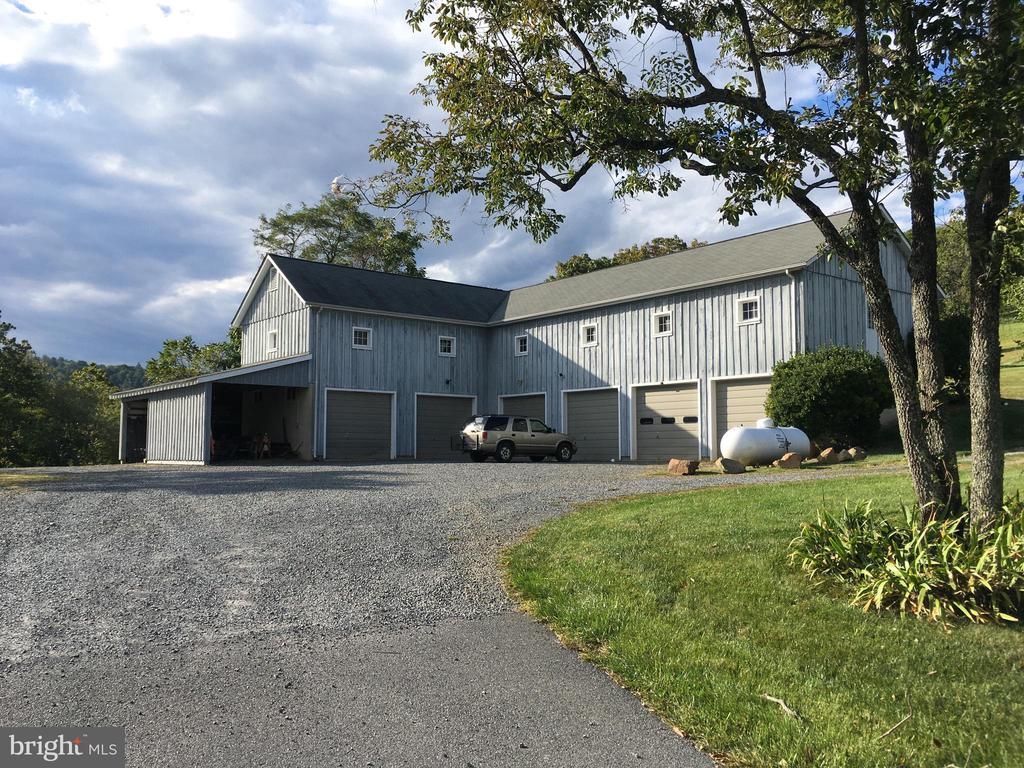 10436 JOHN S MOSBY HWY, PARIS, Virginia 20130, 3 Bedrooms Bedrooms, ,2 BathroomsBathrooms,Residential,10436 JOHN S MOSBY HWY,VAFQ2022300 MLS # VAFQ2022300 10436 JOHN S MOSBY HWY, PARIS, Virginia 20130, 3 Bedrooms Bedrooms, ,2 BathroomsBathrooms,Residential,10436 JOHN S MOSBY HWY,VAFQ2022300 MLS # VAFQ2022300