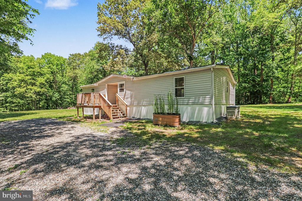 4820 MOSER LN, PARTLOW, Virginia 22534, 3 Bedrooms Bedrooms, ,2 BathroomsBathrooms,Residential,4820 MOSER LN,VASP2042110 MLS # VASP2042110 4820 MOSER LN, PARTLOW, Virginia 22534, 3 Bedrooms Bedrooms, ,2 BathroomsBathrooms,Residential,4820 MOSER LN,VASP2042110 MLS # VASP2042110