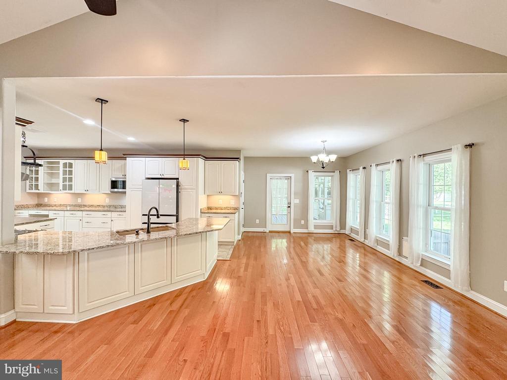 9801 CHEROKEE LN, SPOTSYLVANIA, Virginia 22553, 5 Bedrooms Bedrooms, ,3 BathroomsBathrooms,Residential,9801 CHEROKEE LN,VASP2036902 MLS # VASP2036902