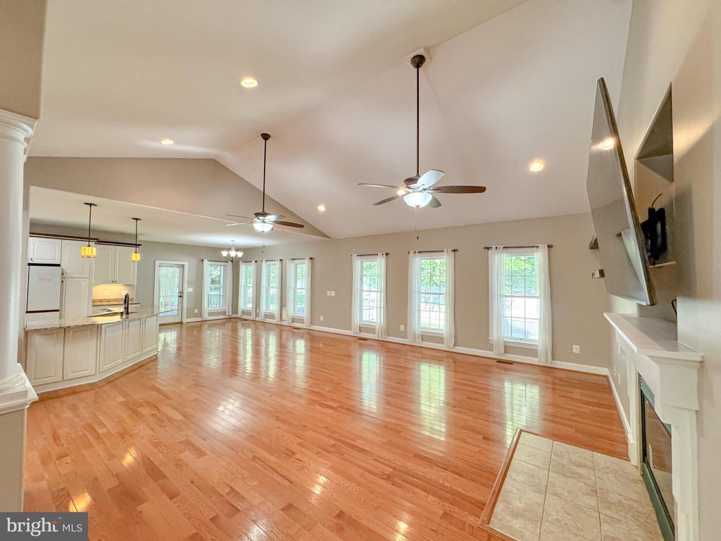 9801 CHEROKEE LN, SPOTSYLVANIA, Virginia 22553, 5 Bedrooms Bedrooms, ,3 BathroomsBathrooms,Residential,9801 CHEROKEE LN,VASP2036902 MLS # VASP2036902