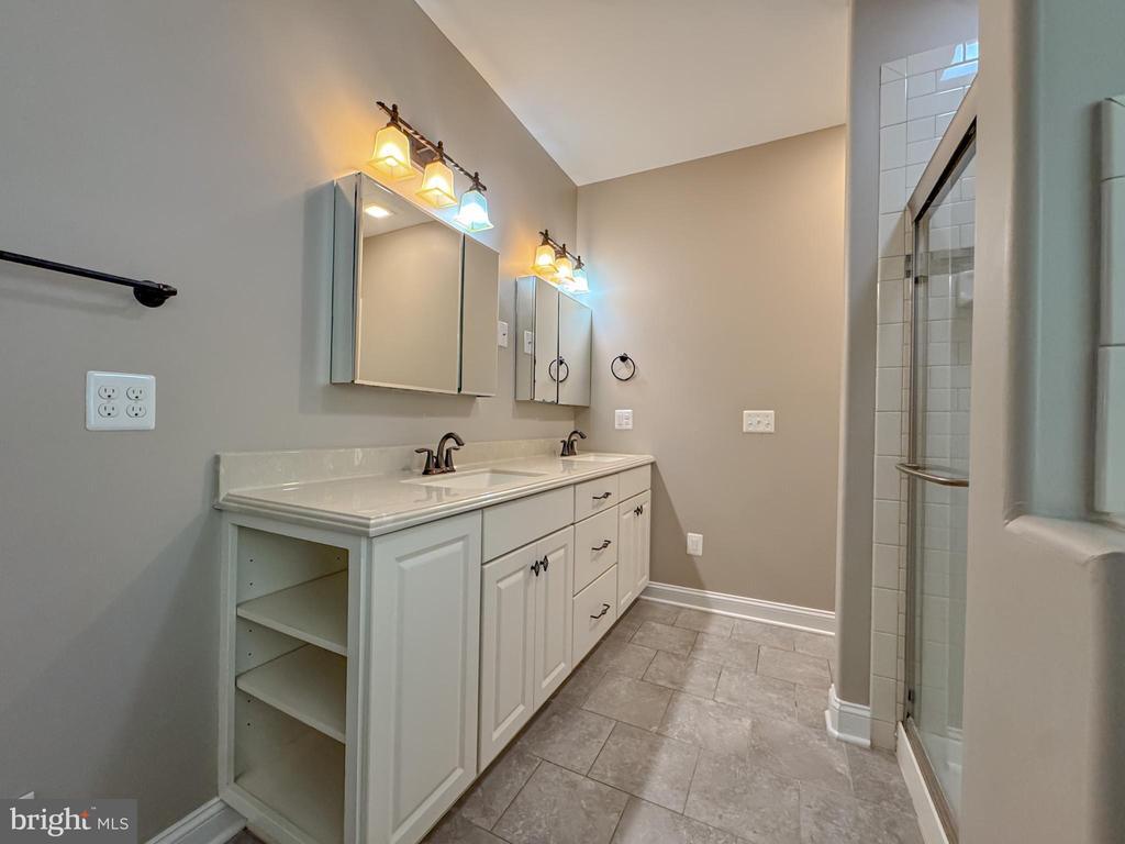 9801 CHEROKEE LN, SPOTSYLVANIA, Virginia 22553, 5 Bedrooms Bedrooms, ,3 BathroomsBathrooms,Residential,9801 CHEROKEE LN,VASP2036902 MLS # VASP2036902