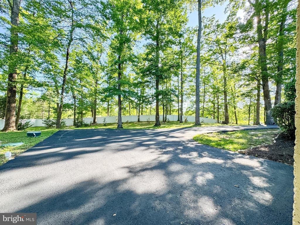 9801 CHEROKEE LN, SPOTSYLVANIA, Virginia 22553, 5 Bedrooms Bedrooms, ,3 BathroomsBathrooms,Residential,9801 CHEROKEE LN,VASP2036902 MLS # VASP2036902