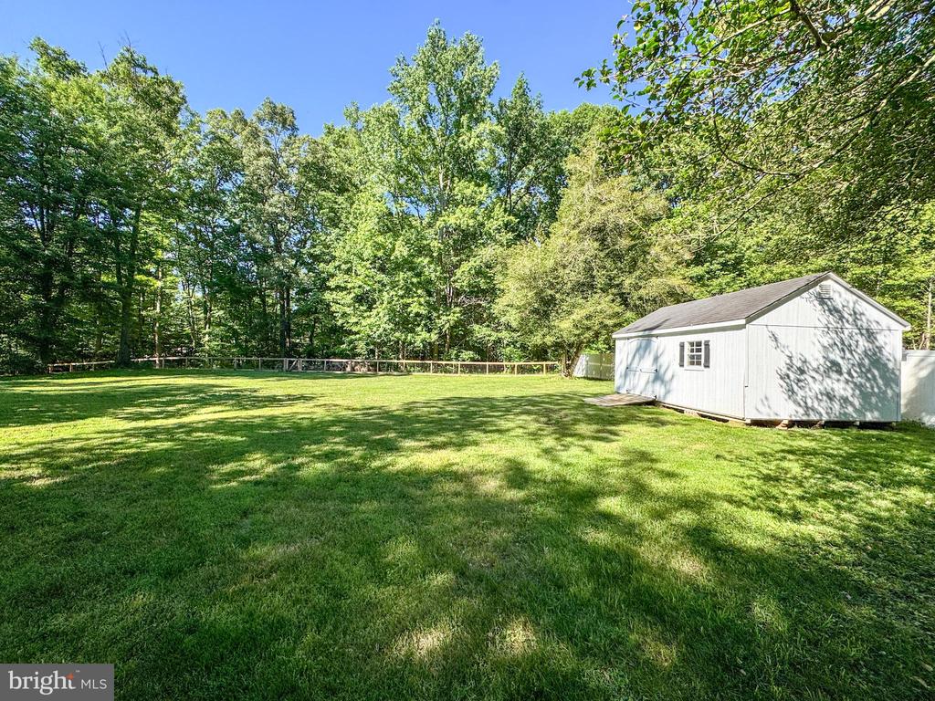 9801 CHEROKEE LN, SPOTSYLVANIA, Virginia 22553, 5 Bedrooms Bedrooms, ,3 BathroomsBathrooms,Residential,9801 CHEROKEE LN,VASP2036902 MLS # VASP2036902
