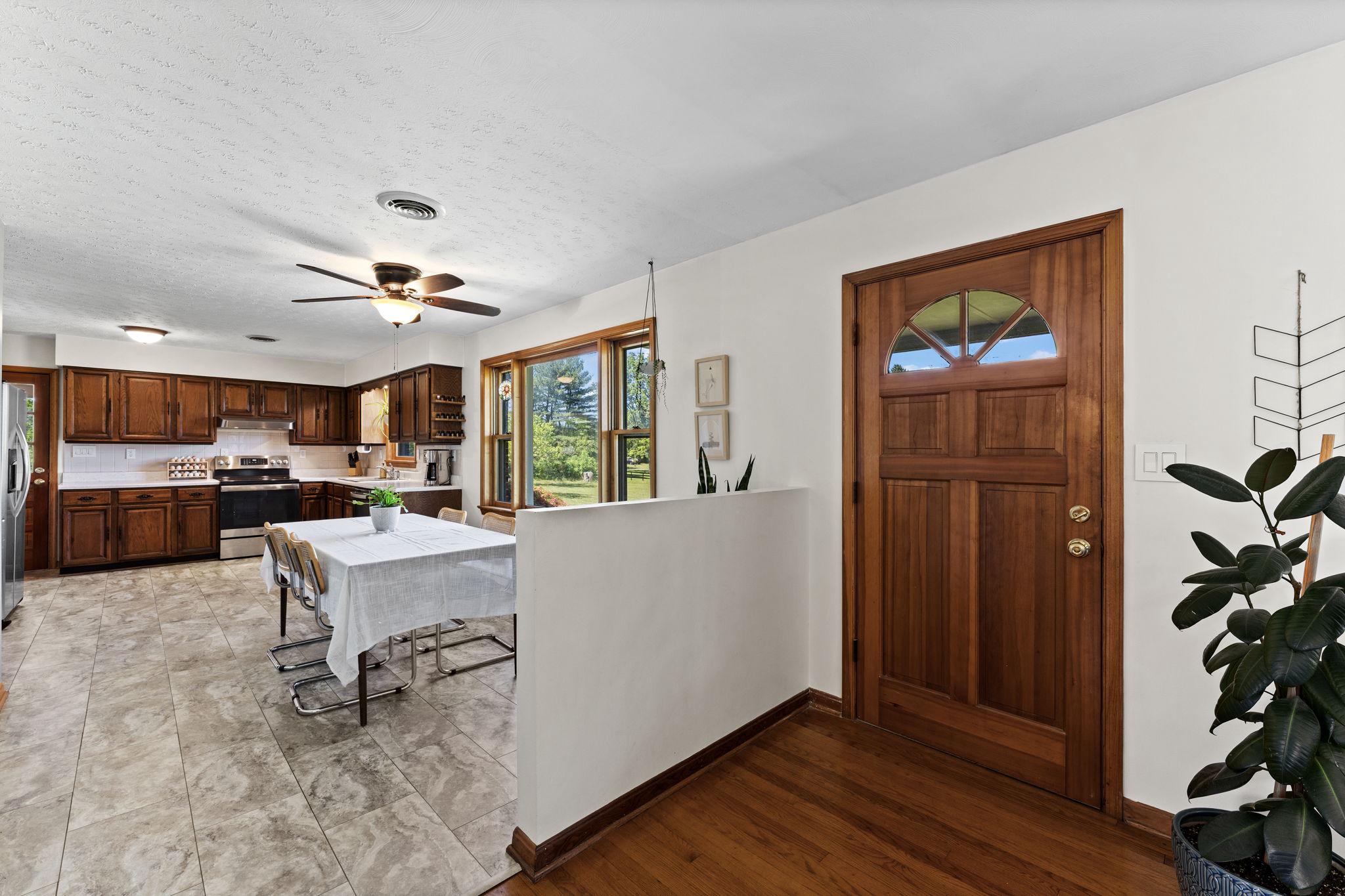 13767 CREST HILL RD, FLINT HILL, Virginia 22637, 4 Bedrooms Bedrooms, ,3 BathroomsBathrooms,Residential,13767 CREST HILL RD,VARP2002670 MLS # VARP2002670