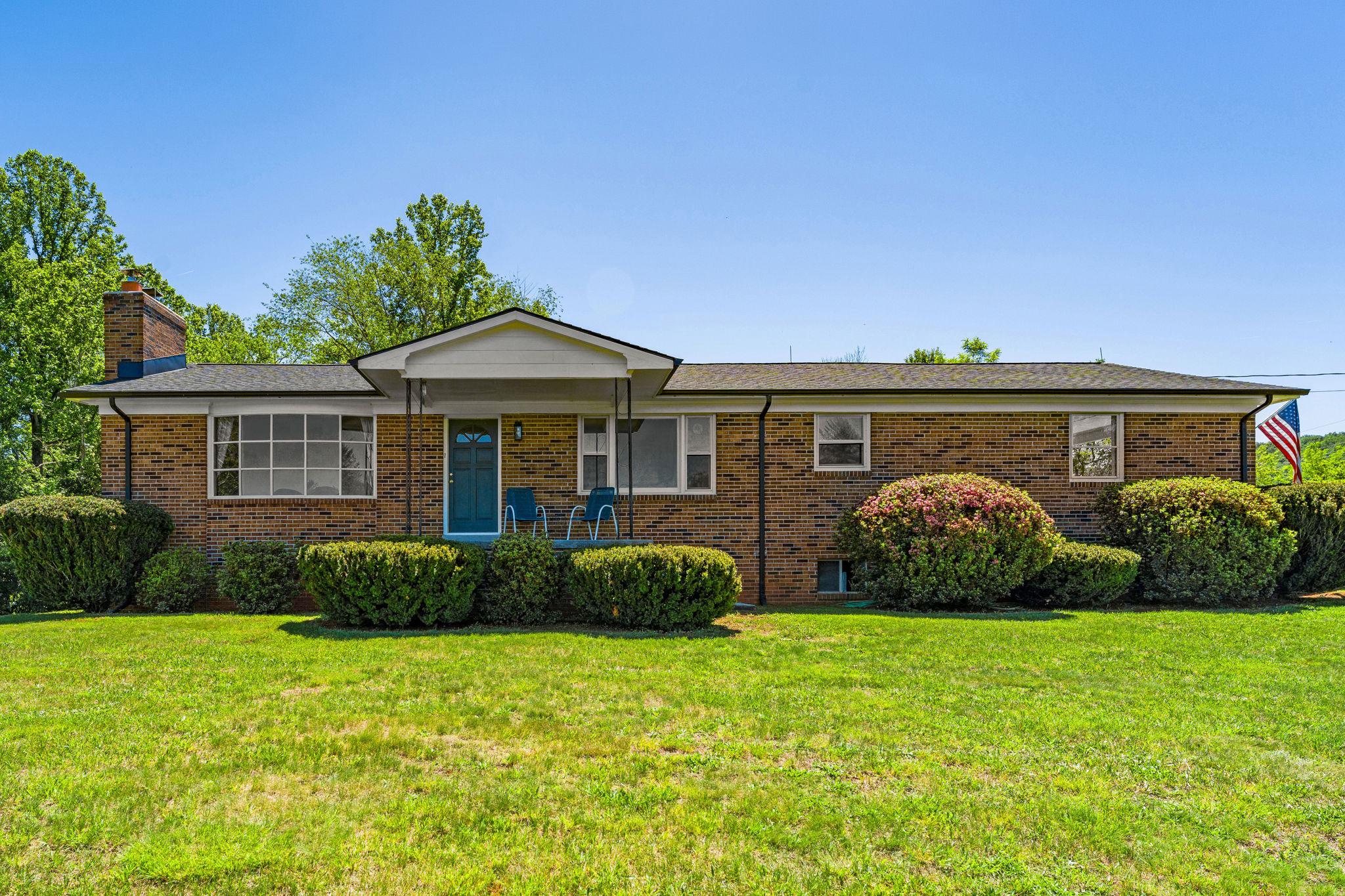 13767 CREST HILL RD, FLINT HILL, Virginia 22637, 4 Bedrooms Bedrooms, ,3 BathroomsBathrooms,Residential,13767 CREST HILL RD,VARP2002670 MLS # VARP2002670