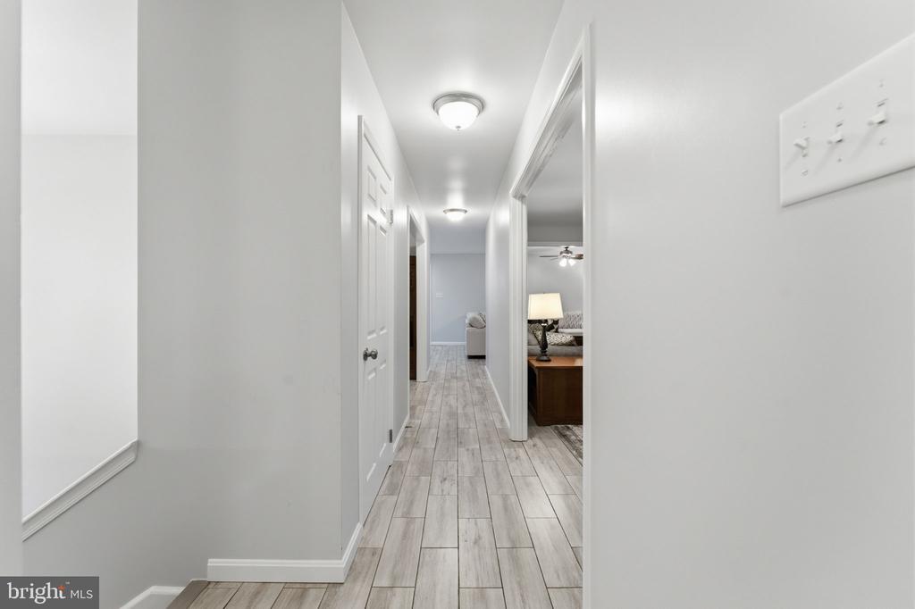 7376 WOODSTONE CT, WARRENTON, Virginia 20187, 5 Bedrooms Bedrooms, ,3 BathroomsBathrooms,Residential,7376 WOODSTONE CT,VAFQ2022202 MLS # VAFQ2022202