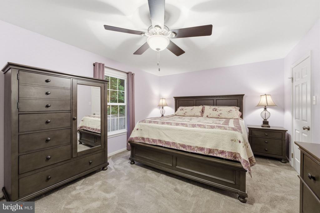 7376 WOODSTONE CT, WARRENTON, Virginia 20187, 5 Bedrooms Bedrooms, ,3 BathroomsBathrooms,Residential,7376 WOODSTONE CT,VAFQ2022202 MLS # VAFQ2022202