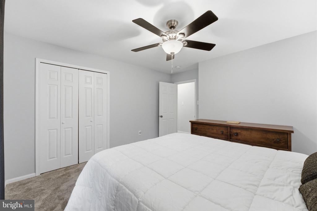 7376 WOODSTONE CT, WARRENTON, Virginia 20187, 5 Bedrooms Bedrooms, ,3 BathroomsBathrooms,Residential,7376 WOODSTONE CT,VAFQ2022202 MLS # VAFQ2022202
