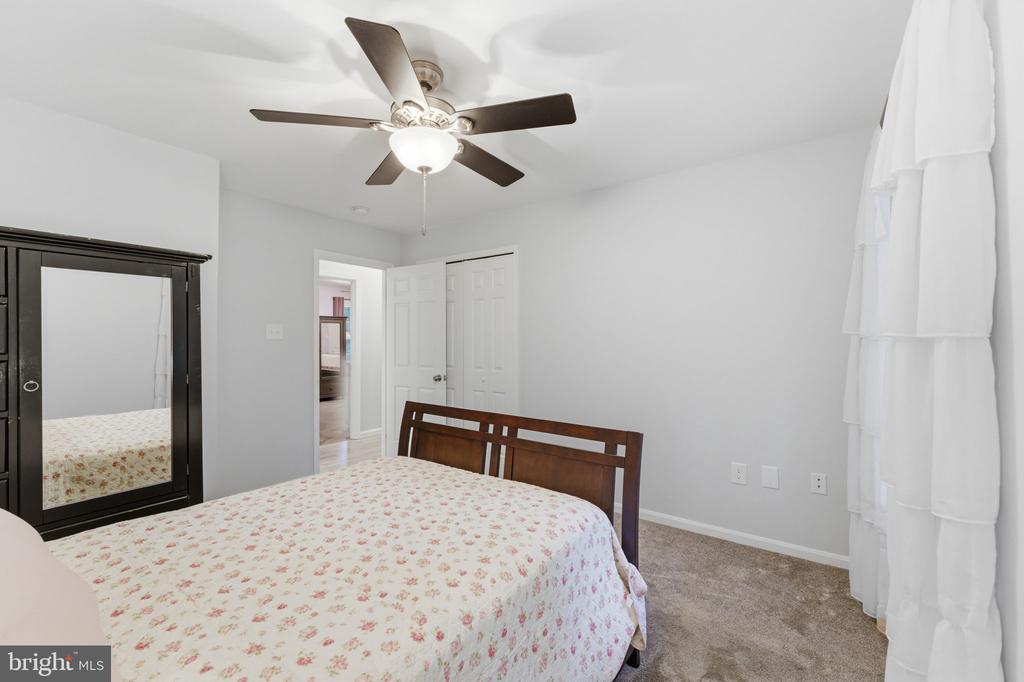 7376 WOODSTONE CT, WARRENTON, Virginia 20187, 5 Bedrooms Bedrooms, ,3 BathroomsBathrooms,Residential,7376 WOODSTONE CT,VAFQ2022202 MLS # VAFQ2022202