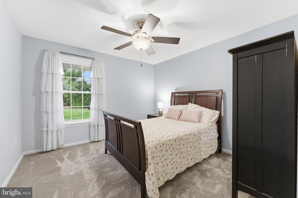 7376 WOODSTONE CT, WARRENTON, Virginia 20187, 5 Bedrooms Bedrooms, ,3 BathroomsBathrooms,Residential,7376 WOODSTONE CT,VAFQ2022202 MLS # VAFQ2022202