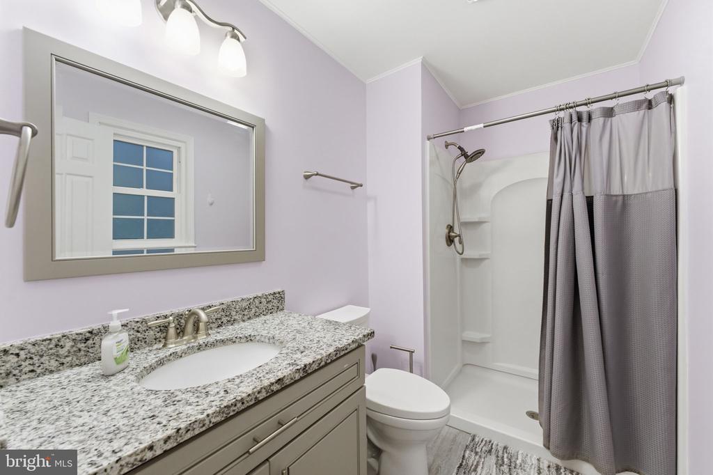 7376 WOODSTONE CT, WARRENTON, Virginia 20187, 5 Bedrooms Bedrooms, ,3 BathroomsBathrooms,Residential,7376 WOODSTONE CT,VAFQ2022202 MLS # VAFQ2022202