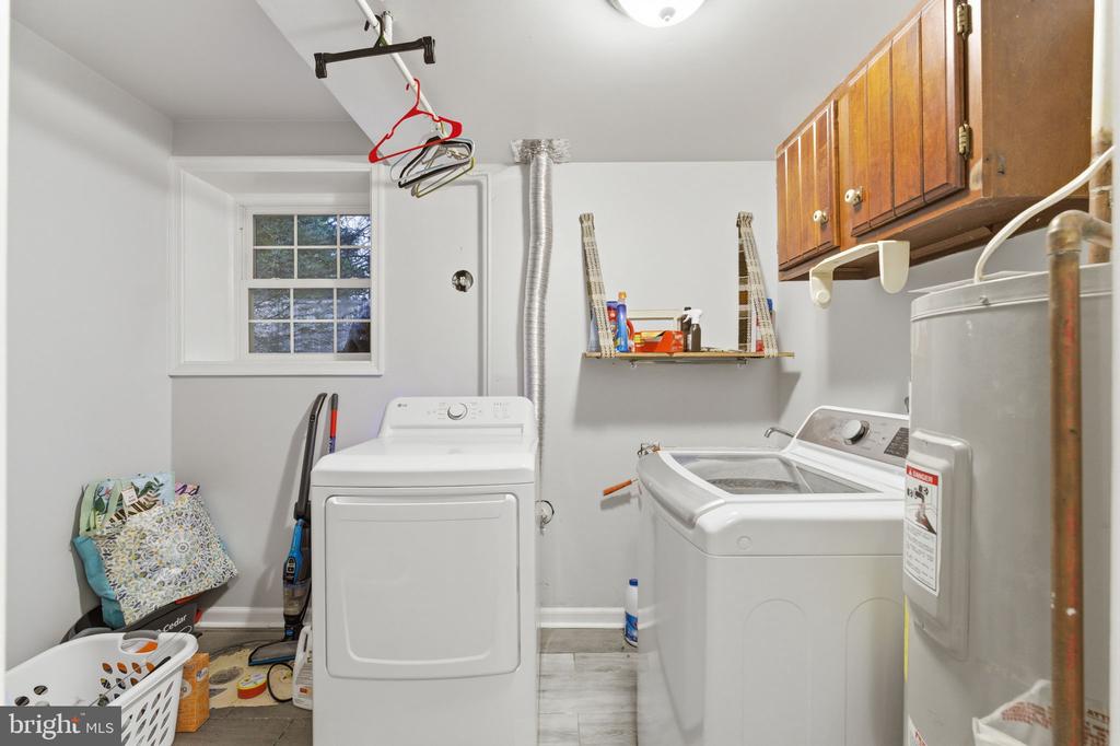 7376 WOODSTONE CT, WARRENTON, Virginia 20187, 5 Bedrooms Bedrooms, ,3 BathroomsBathrooms,Residential,7376 WOODSTONE CT,VAFQ2022202 MLS # VAFQ2022202