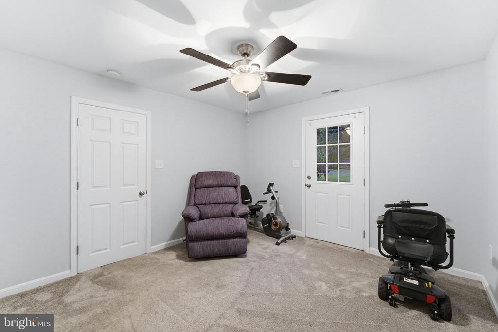 7376 WOODSTONE CT, WARRENTON, Virginia 20187, 5 Bedrooms Bedrooms, ,3 BathroomsBathrooms,Residential,7376 WOODSTONE CT,VAFQ2022202 MLS # VAFQ2022202