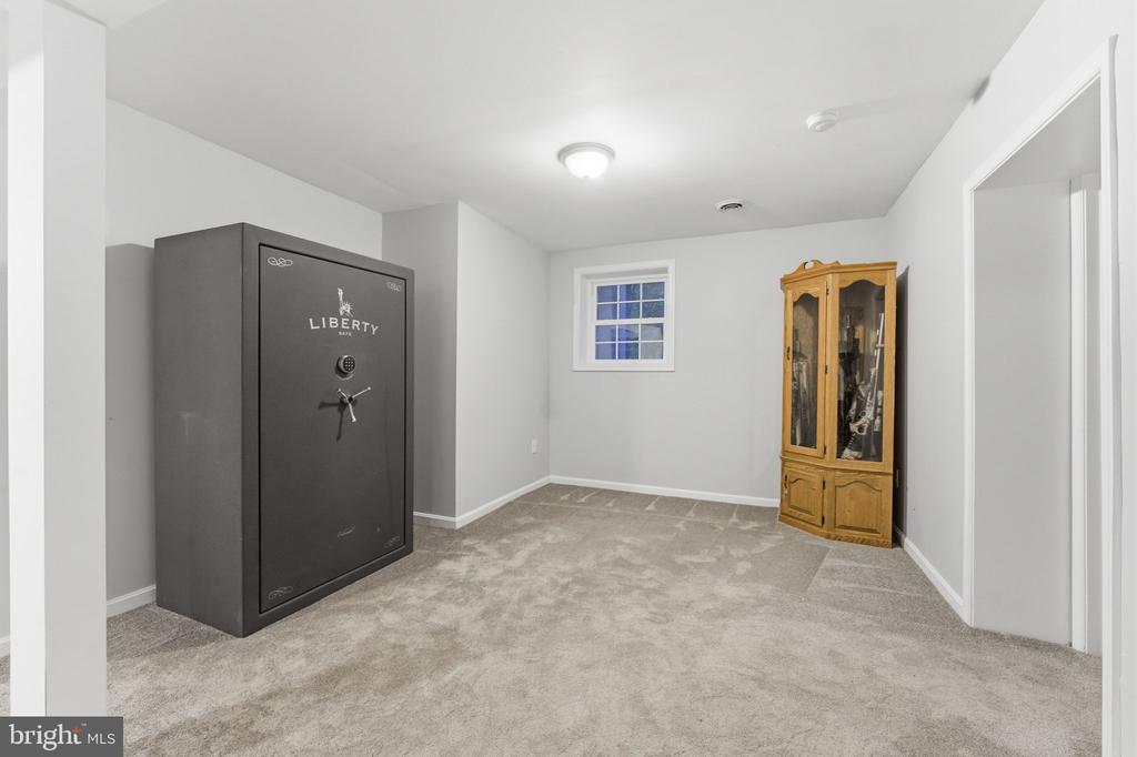 7376 WOODSTONE CT, WARRENTON, Virginia 20187, 5 Bedrooms Bedrooms, ,3 BathroomsBathrooms,Residential,7376 WOODSTONE CT,VAFQ2022202 MLS # VAFQ2022202