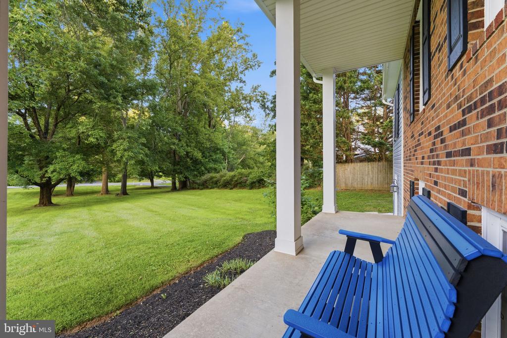 7376 WOODSTONE CT, WARRENTON, Virginia 20187, 5 Bedrooms Bedrooms, ,3 BathroomsBathrooms,Residential,7376 WOODSTONE CT,VAFQ2022202 MLS # VAFQ2022202