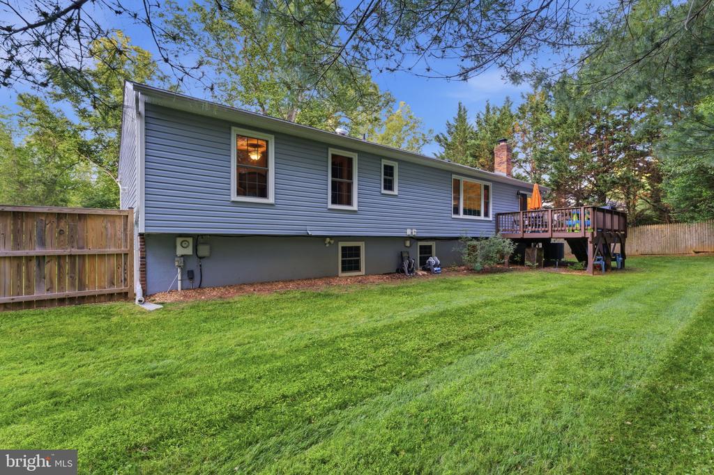 7376 WOODSTONE CT, WARRENTON, Virginia 20187, 5 Bedrooms Bedrooms, ,3 BathroomsBathrooms,Residential,7376 WOODSTONE CT,VAFQ2022202 MLS # VAFQ2022202