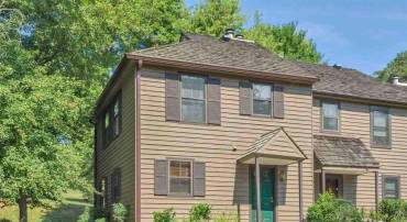 718 EXTON CT, CHARLOTTESVILLE, Virginia 22901, 2 Bedrooms Bedrooms, ,1 BathroomBathrooms,Residential,718 EXTON CT,676378 MLS # 676378