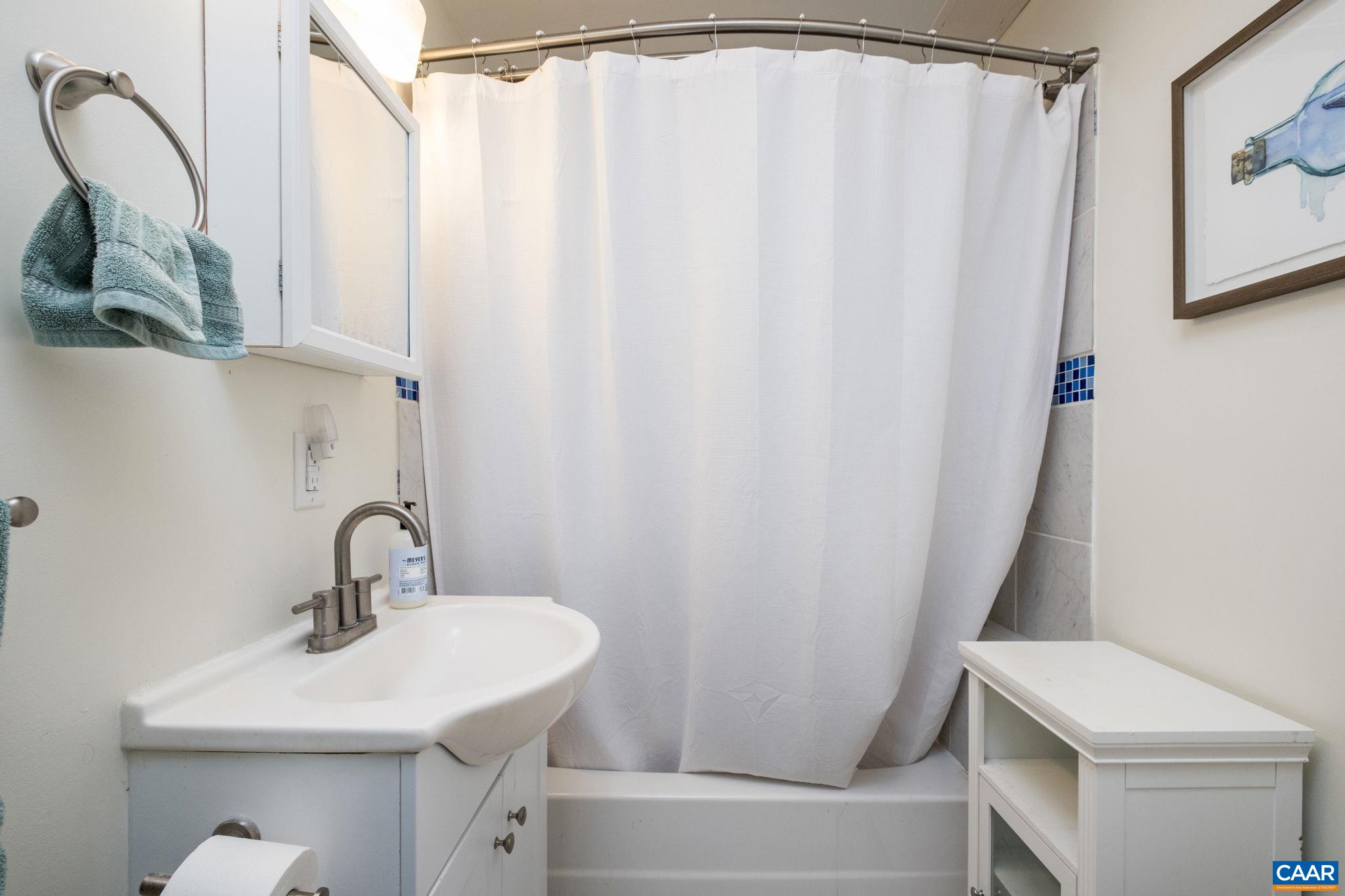 308 CARLTON RD, CHARLOTTESVILLE, Virginia 22902, 4 Bedrooms Bedrooms, ,2 BathroomsBathrooms,Residential,308 CARLTON RD,677434 MLS # 677434 308 CARLTON RD, CHARLOTTESVILLE, Virginia 22902, 4 Bedrooms Bedrooms, ,2 BathroomsBathrooms,Residential,308 CARLTON RD,677434 MLS # 677434