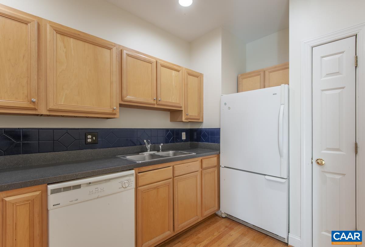 1103 DRUID AVE, CHARLOTTESVILLE, Virginia 22902, 3 Bedrooms Bedrooms, ,3 BathroomsBathrooms,Residential,1103 DRUID AVE,677773 MLS # 677773 1103 DRUID AVE, CHARLOTTESVILLE, Virginia 22902, 3 Bedrooms Bedrooms, ,3 BathroomsBathrooms,Residential,1103 DRUID AVE,677773 MLS # 677773
