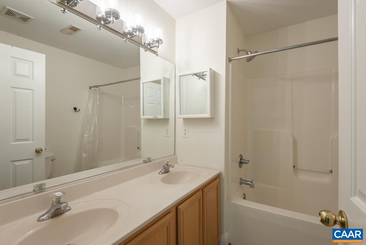 1103 DRUID AVE, CHARLOTTESVILLE, Virginia 22902, 3 Bedrooms Bedrooms, ,3 BathroomsBathrooms,Residential,1103 DRUID AVE,677773 MLS # 677773 1103 DRUID AVE, CHARLOTTESVILLE, Virginia 22902, 3 Bedrooms Bedrooms, ,3 BathroomsBathrooms,Residential,1103 DRUID AVE,677773 MLS # 677773