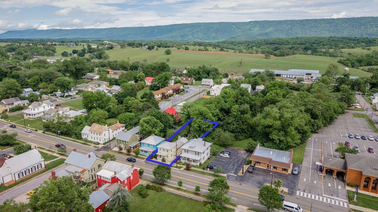 234 N MAIN ST, WOODSTOCK, Virginia 22664, 2 Bedrooms Bedrooms, ,2 BathroomsBathrooms,Residential,234 N MAIN ST,677799 MLS # 677799