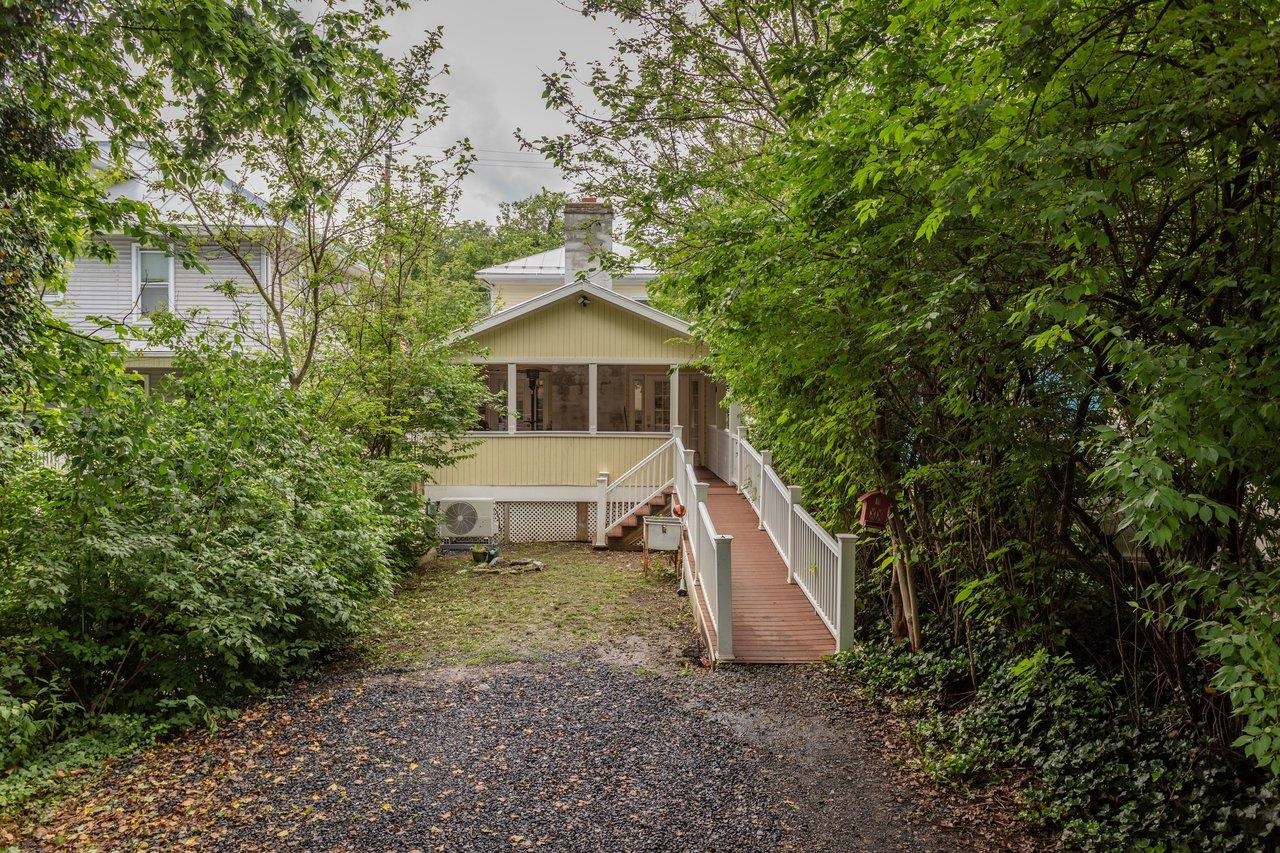 234 N MAIN ST, WOODSTOCK, Virginia 22664, 2 Bedrooms Bedrooms, ,2 BathroomsBathrooms,Residential,234 N MAIN ST,677799 MLS # 677799