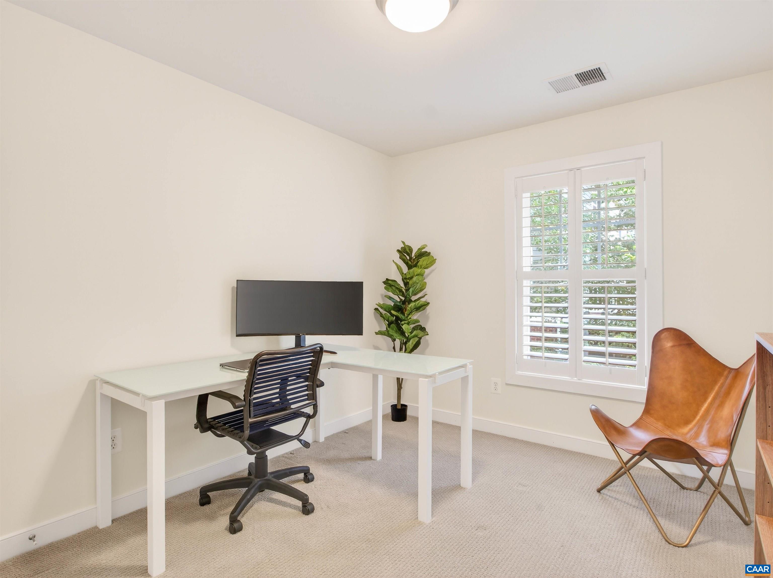 1569 NEWCASTLE CT, CHARLOTTESVILLE, Virginia 22911, 3 Bedrooms Bedrooms, ,2 BathroomsBathrooms,Residential,1569 NEWCASTLE CT,677833 MLS # 677833
