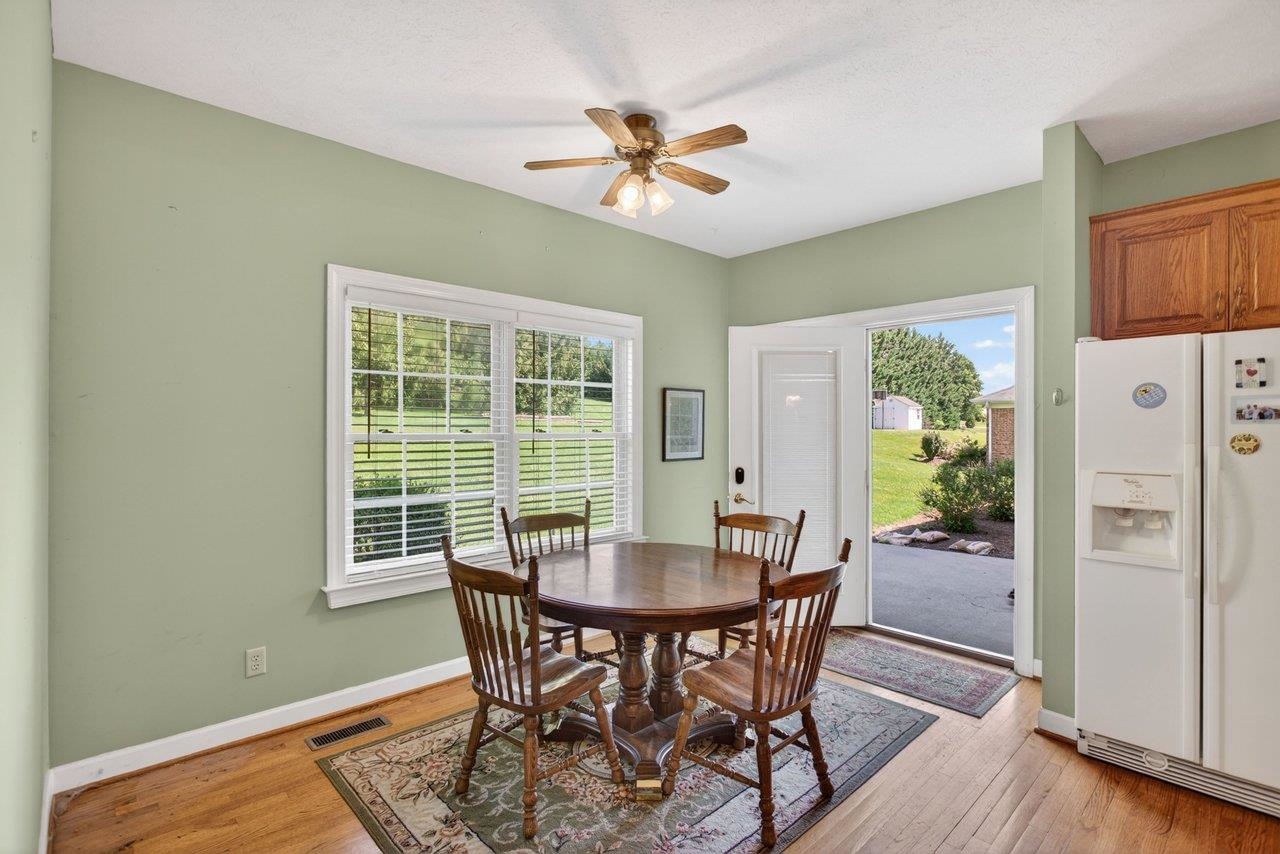 855 WILD CHERRY LN, ROCKINGHAM, Virginia 22801, 5 Bedrooms Bedrooms, ,3 BathroomsBathrooms,Residential,855 WILD CHERRY LN,677874 MLS # 677874