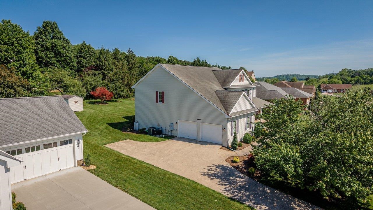 855 WILD CHERRY LN, ROCKINGHAM, Virginia 22801, 5 Bedrooms Bedrooms, ,3 BathroomsBathrooms,Residential,855 WILD CHERRY LN,677874 MLS # 677874