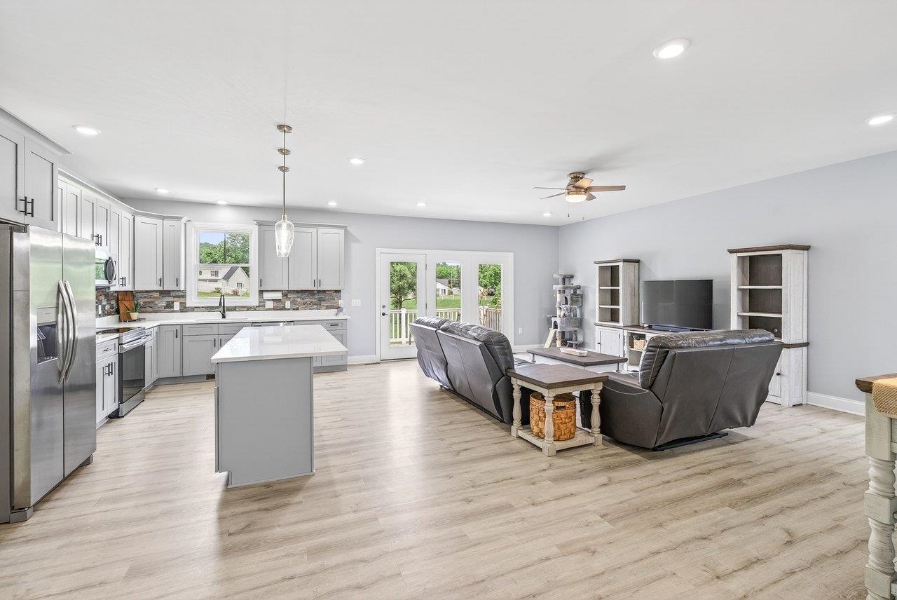 4329 COTSWOLD CT, ROCKINGHAM, Virginia 22802, 3 Bedrooms Bedrooms, ,2 BathroomsBathrooms,Residential,4329 COTSWOLD CT,677885 MLS # 677885