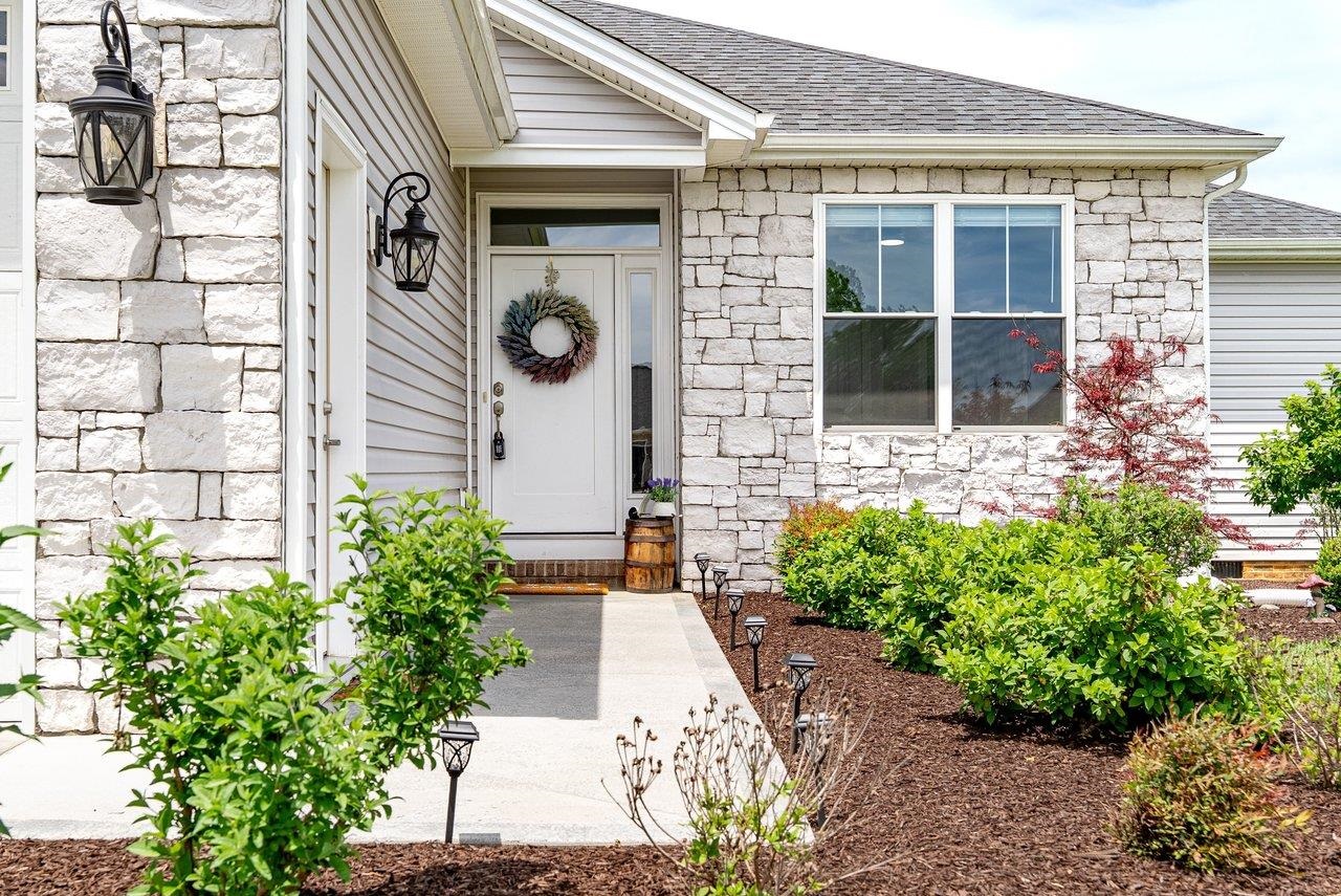 4329 COTSWOLD CT, ROCKINGHAM, Virginia 22802, 3 Bedrooms Bedrooms, ,2 BathroomsBathrooms,Residential,4329 COTSWOLD CT,677885 MLS # 677885