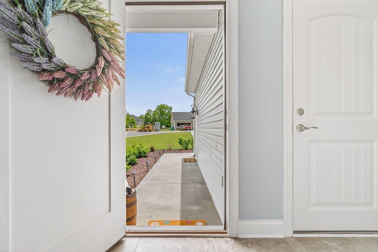 4329 COTSWOLD CT, ROCKINGHAM, Virginia 22802, 3 Bedrooms Bedrooms, ,2 BathroomsBathrooms,Residential,4329 COTSWOLD CT,677885 MLS # 677885