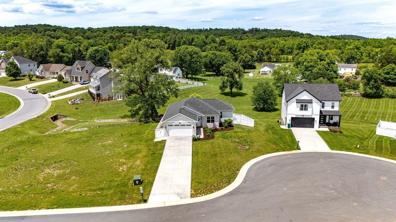 4329 COTSWOLD CT, ROCKINGHAM, Virginia 22802, 3 Bedrooms Bedrooms, ,2 BathroomsBathrooms,Residential,4329 COTSWOLD CT,677885 MLS # 677885