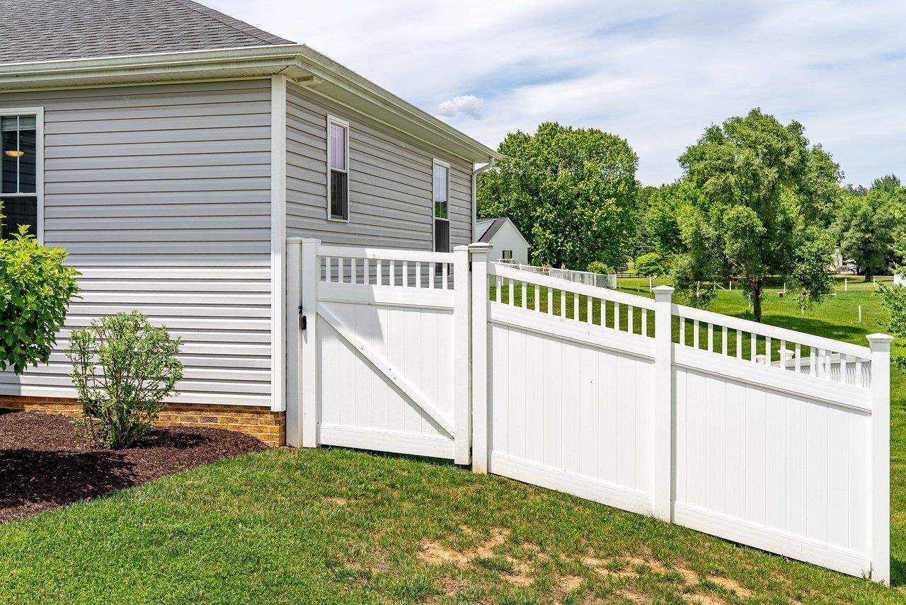 4329 COTSWOLD CT, ROCKINGHAM, Virginia 22802, 3 Bedrooms Bedrooms, ,2 BathroomsBathrooms,Residential,4329 COTSWOLD CT,677885 MLS # 677885