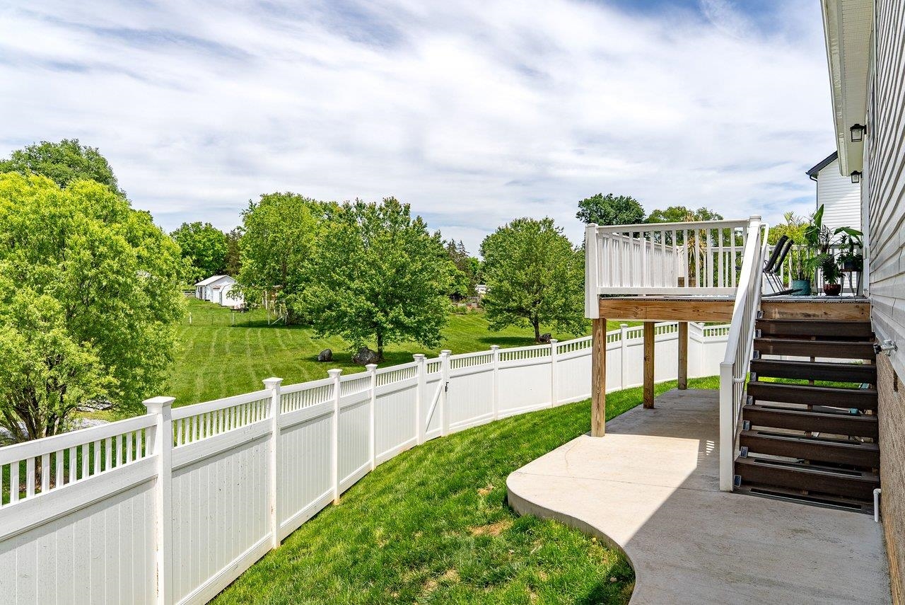 4329 COTSWOLD CT, ROCKINGHAM, Virginia 22802, 3 Bedrooms Bedrooms, ,2 BathroomsBathrooms,Residential,4329 COTSWOLD CT,677885 MLS # 677885