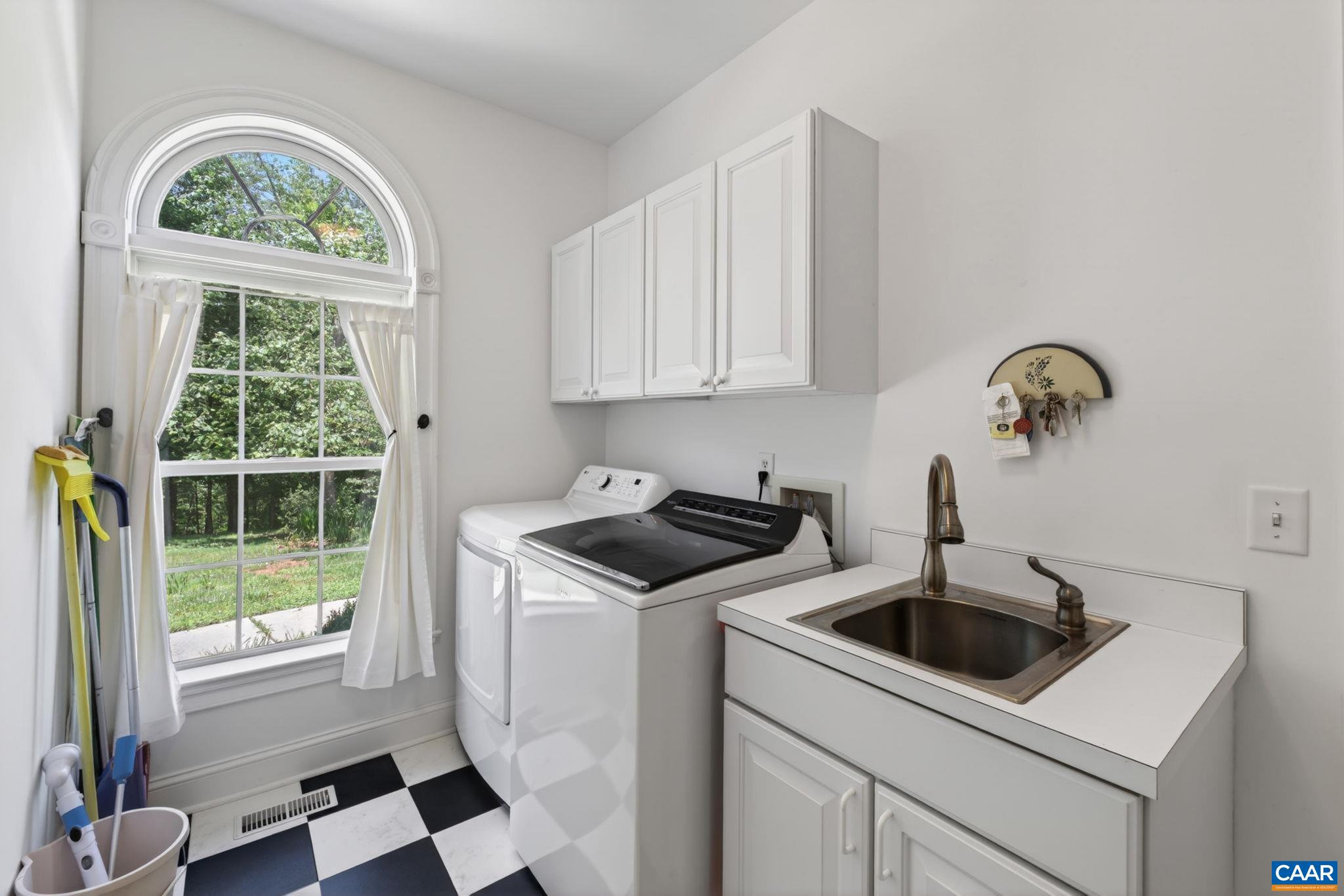 3403 MEADOW WOOD LN, CROZET, Virginia 22932, 3 Bedrooms Bedrooms, ,2 BathroomsBathrooms,Residential,3403 MEADOW WOOD LN,677886 MLS # 677886 3403 MEADOW WOOD LN, CROZET, Virginia 22932, 3 Bedrooms Bedrooms, ,2 BathroomsBathrooms,Residential,3403 MEADOW WOOD LN,677886 MLS # 677886