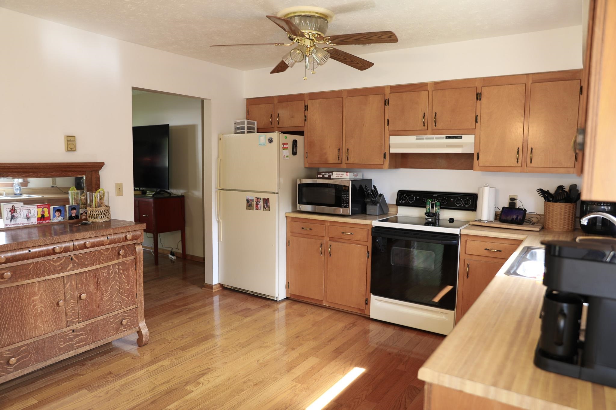 4316 LEE JACKSON HWY, GREENVILLE, Virginia 24440, 3 Bedrooms Bedrooms, ,2 BathroomsBathrooms,Residential,4316 LEE JACKSON HWY,677892 MLS # 677892 4316 LEE JACKSON HWY, GREENVILLE, Virginia 24440, 3 Bedrooms Bedrooms, ,2 BathroomsBathrooms,Residential,4316 LEE JACKSON HWY,677892 MLS # 677892